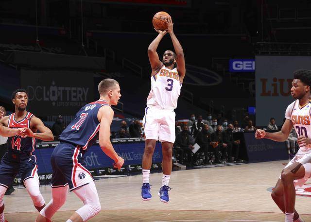  布克火力全开太阳狂胜开拓者刷新队史得分纪录